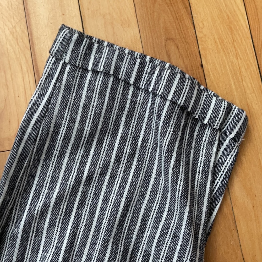 Linen blend jumpsuit - Picture 4 of 4